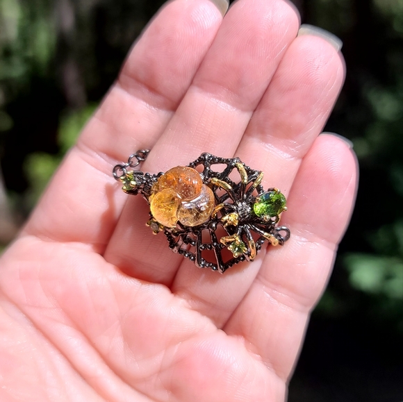 Hand carved Citrine & Peridot 8" Sterling & Rhodium bracelet - Picture 4 of 17